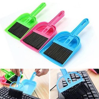 Bộ Chổi Quét Và Xẻng Hót Mini Vệ Sinh Bàn Làm Việc