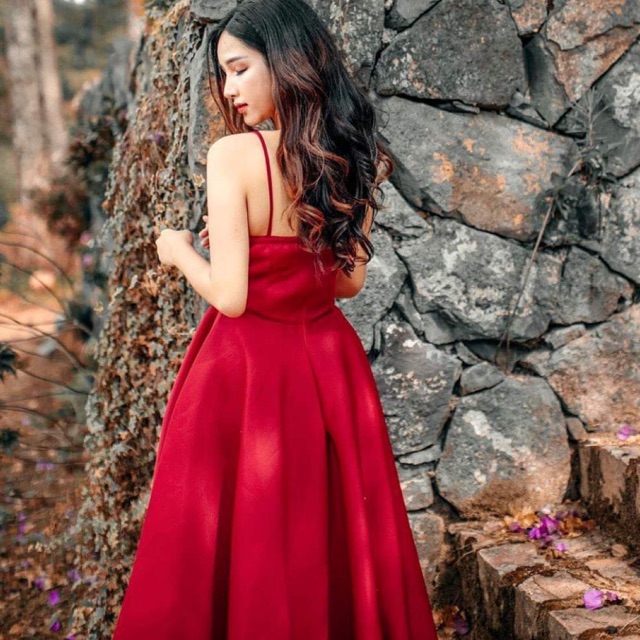 Đầm dự tiệc 2 dây phối hoa ngực chất poly dày có dãn TRIPBLE T DRESS - size M/L - MS169V