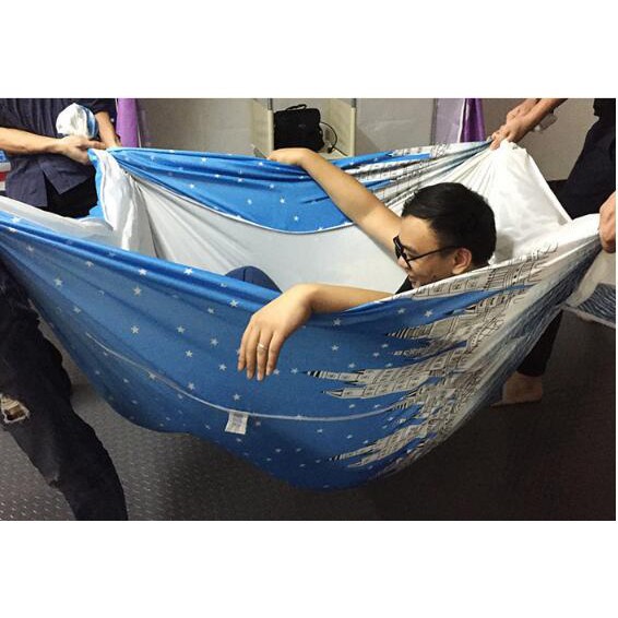 (Hàng sẵn có )Tủ treo quần áo 3 buồng 6 ngăn khung inox cao cấp