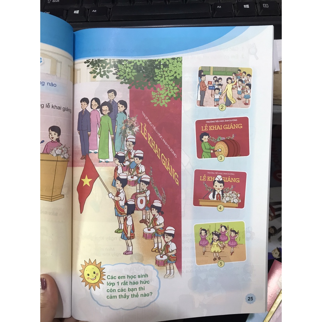 Sách Tự nhiên và xã hội 2 ( Kết nối tri thức )