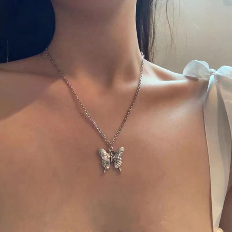 Dây Chuyền Mặt Hình Bướm Phong Cách Retro Hàn Quốc Cá Tính