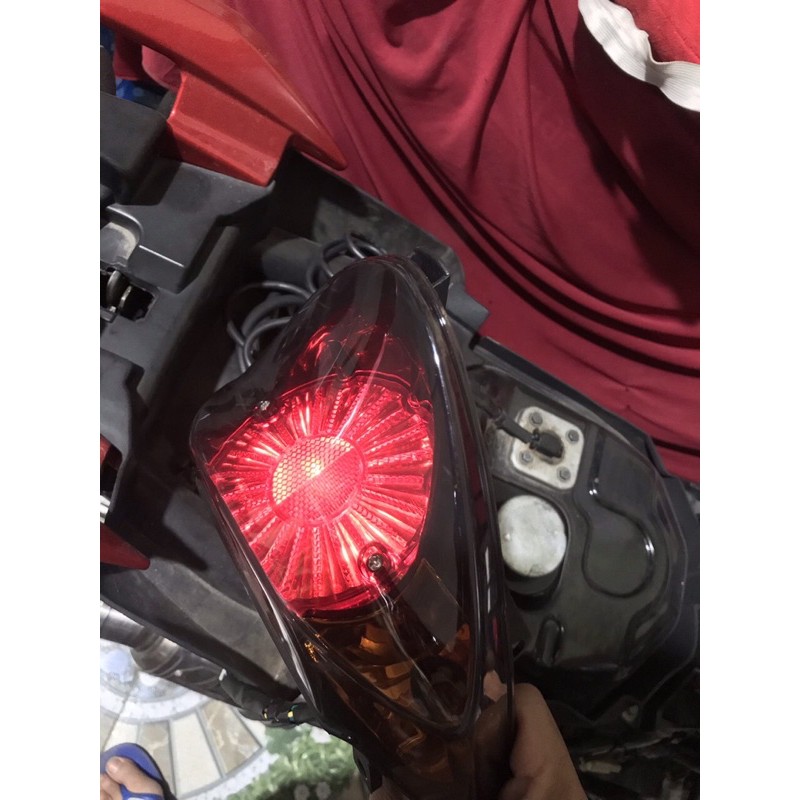 Đèn Hậu Wiz cho exciter 2010 và spark