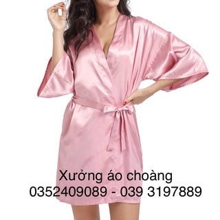 Áo choàng lụa màu hồng salon-makeup-spa
