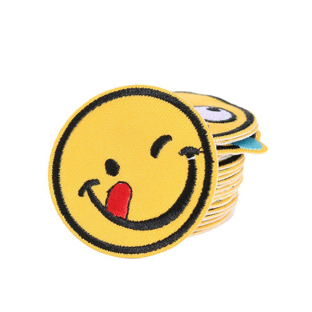20 Miếng Dán Trang Trí Quần Áo Hình Emoji Thời Trang