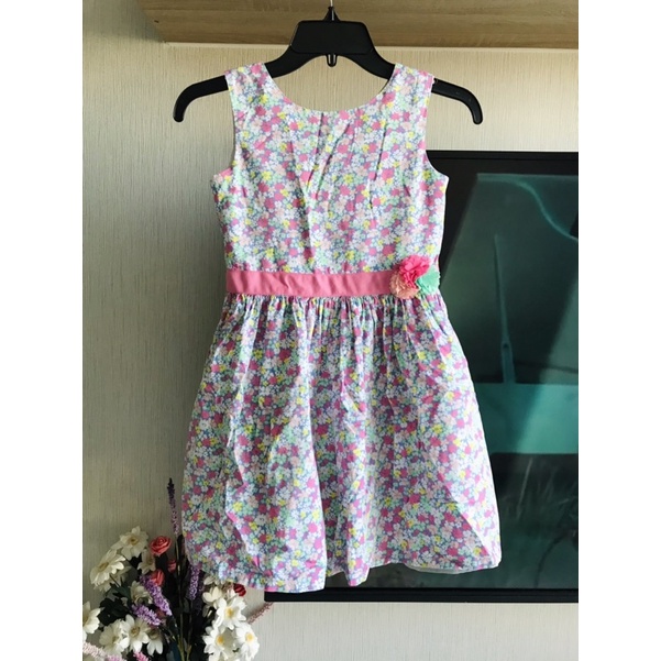Đầm hiệu Carter’s hoa nhí -size 7