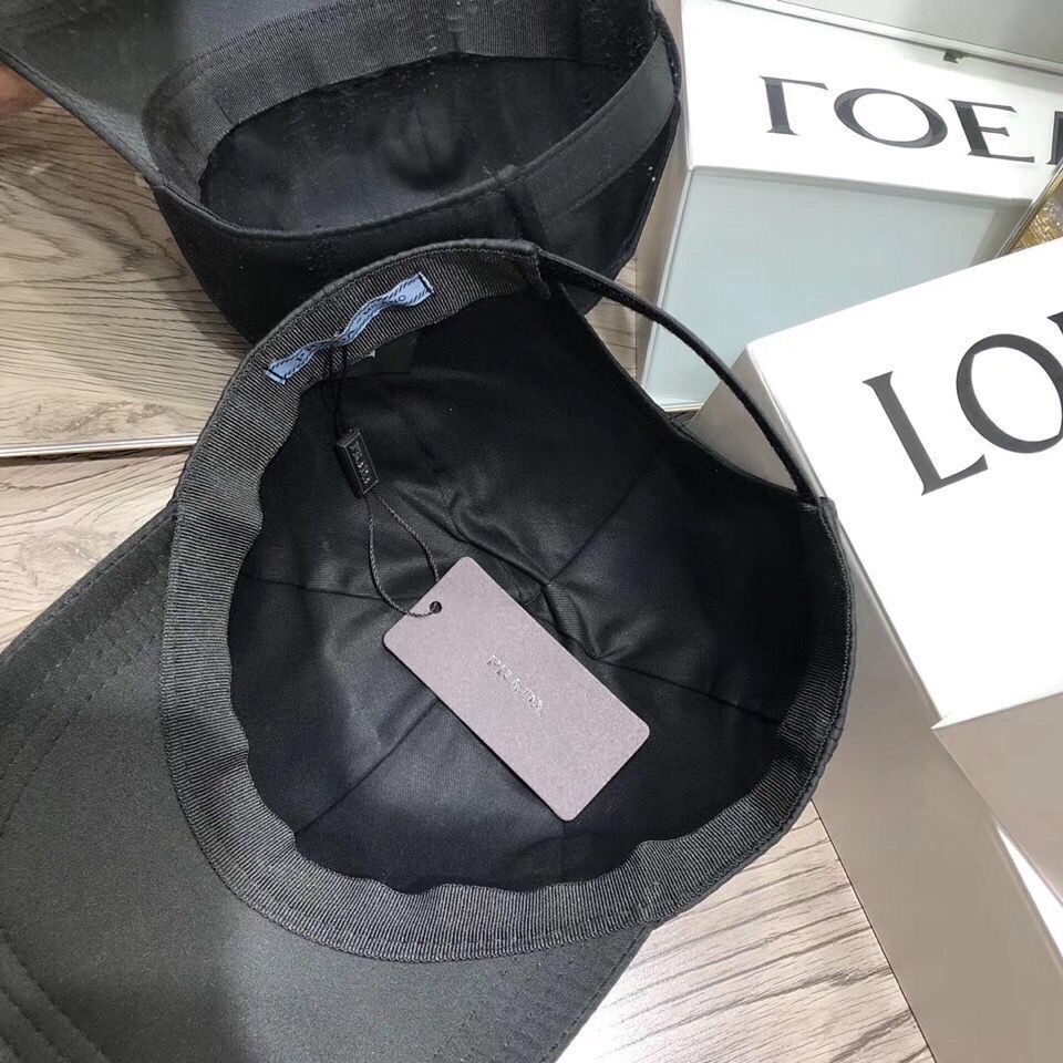 Nón Lưỡi Trai Prada Thời Trang Xu Hướng Cho Nam Và Nữ