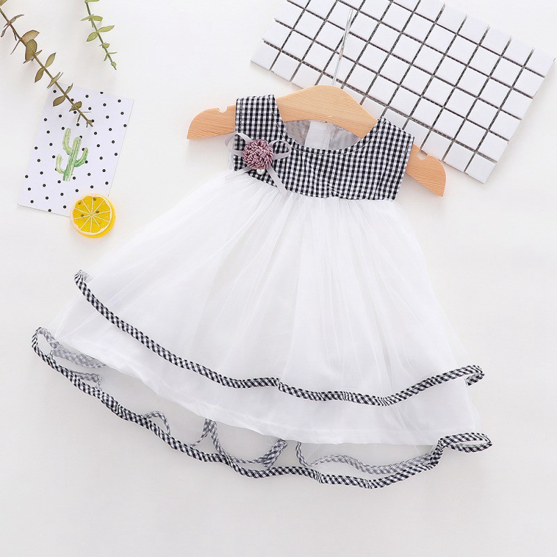 Đầm xòe công chúa dễ thương cho bé gái