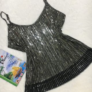 Áo dây dập ly+ quần jean lụa