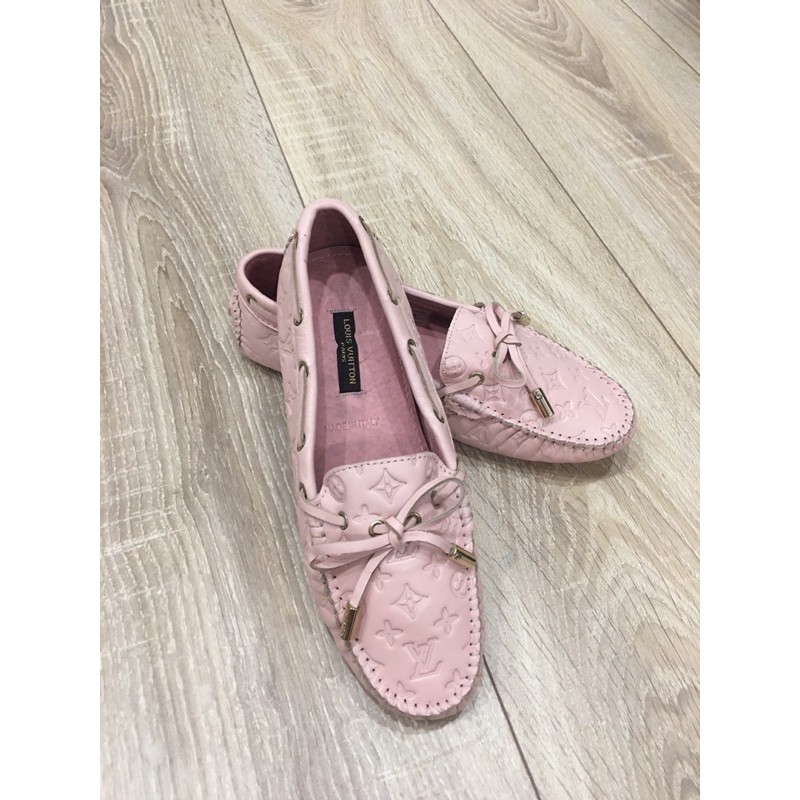 Giày vintage bệt LV