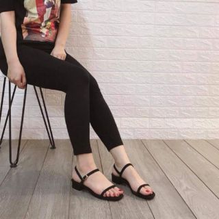 Sandal quai mảnh gót 2p