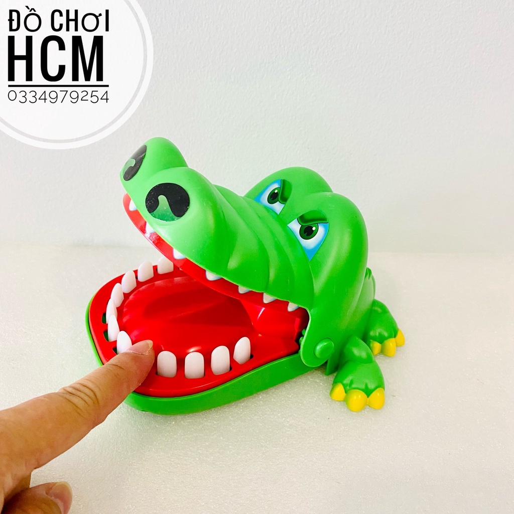 Đồ chơi khám răng cá sấu cắn tay vui nhộn dành cho bé giải trí giúp phát triển khả năng phản xạ cho bé