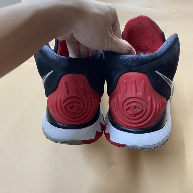 Giày chính hãng đã qua sử dụng