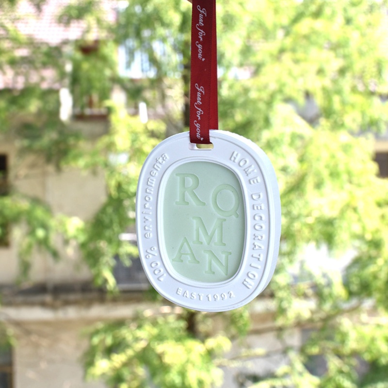 Khuôn Làm Mặt Dây Chuyền Bằng Nhựa Resin Có Lỗ Treo DIY