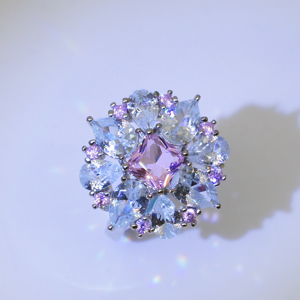 Nhẫn Đính Hôn Thời Trang Đính Đá Nhân Tạo Hình Hoa Độc Đáo