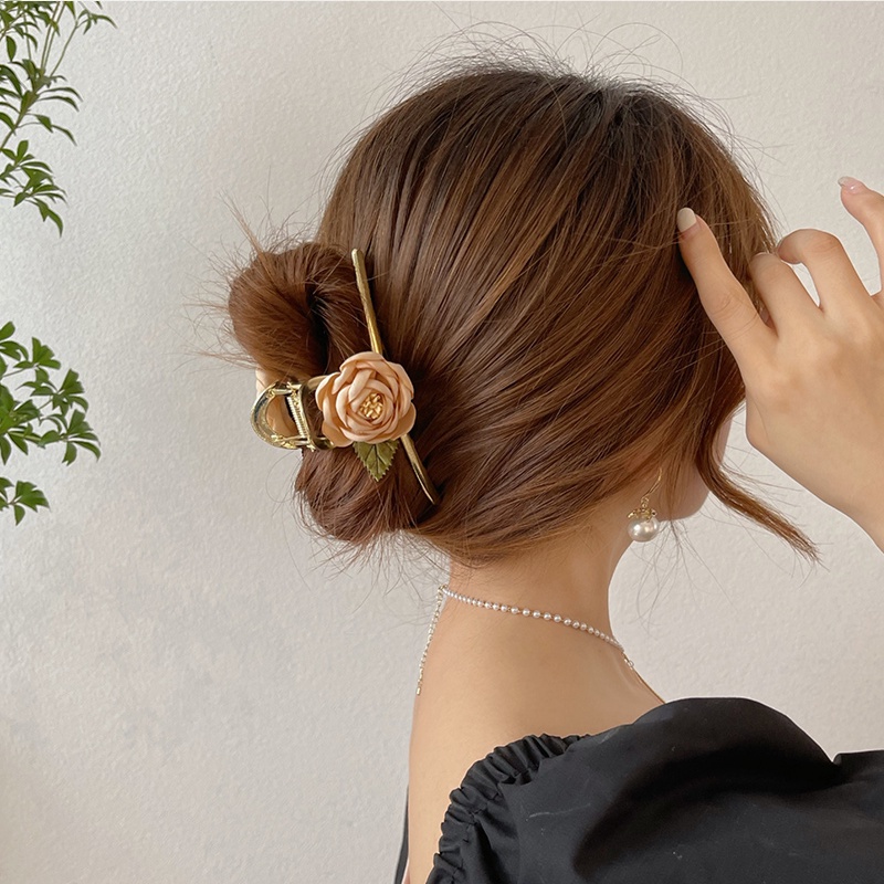 Kẹp tóc nữ hình hoa hồng ba chiều thanh lịch