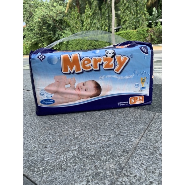 Tả dán em bé Merzy gói trung Size  siêu thấm
