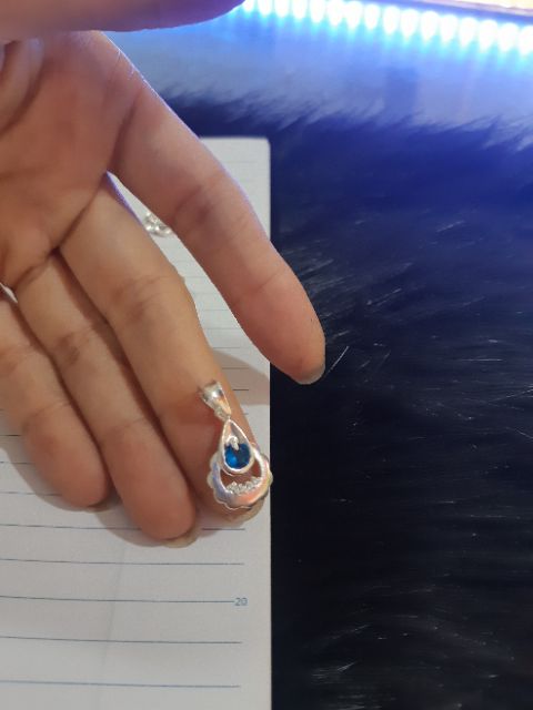 Mặt dây chuyền bạc