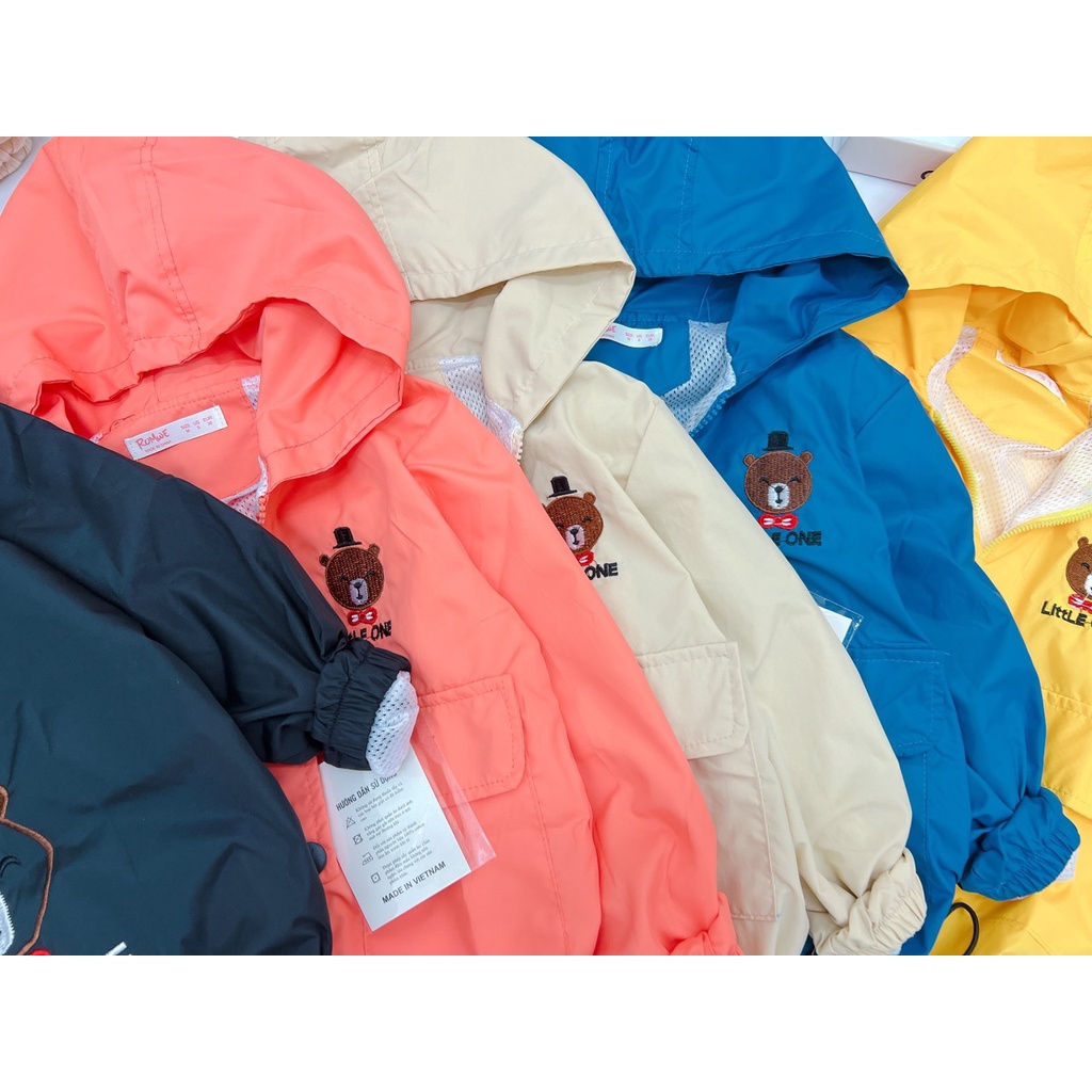 Áo khoác bé trai, áo khoác gió 2 lớp thêu gấu Little One cho bé