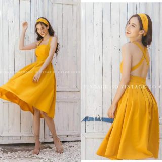 Váy 2 dây vàng hở lưng