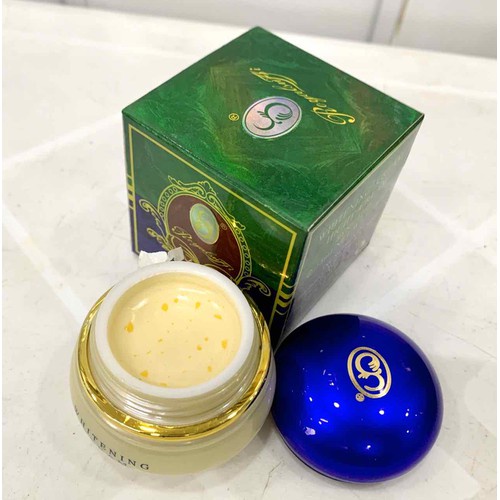 Kem xóa nám Royalsuffi ngọc trai và nhân sâm