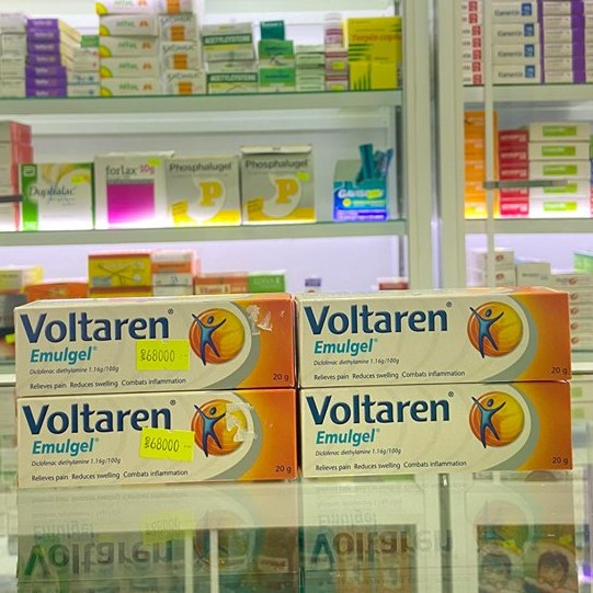 Gel bôi giảm đau Voltaren Emulgel