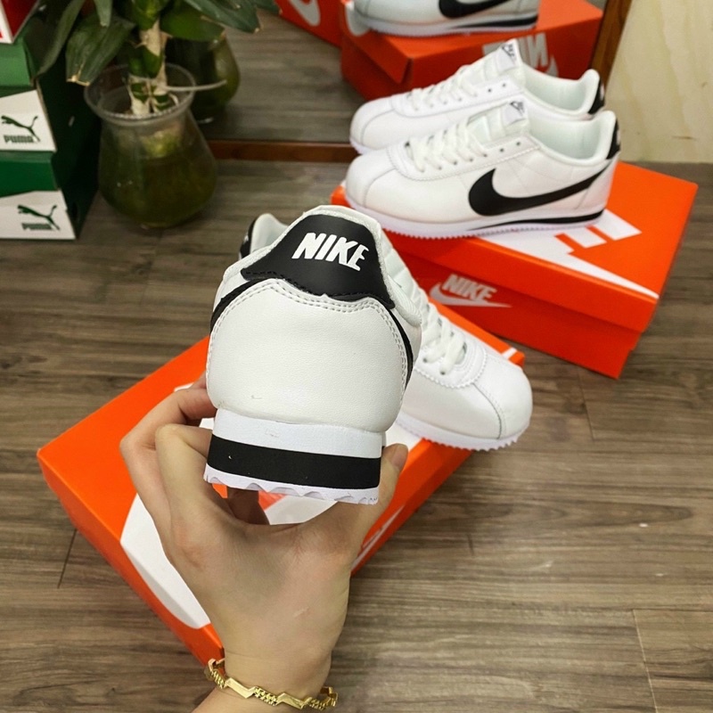 MINTSTOREGiày sneaker trắng logo đen