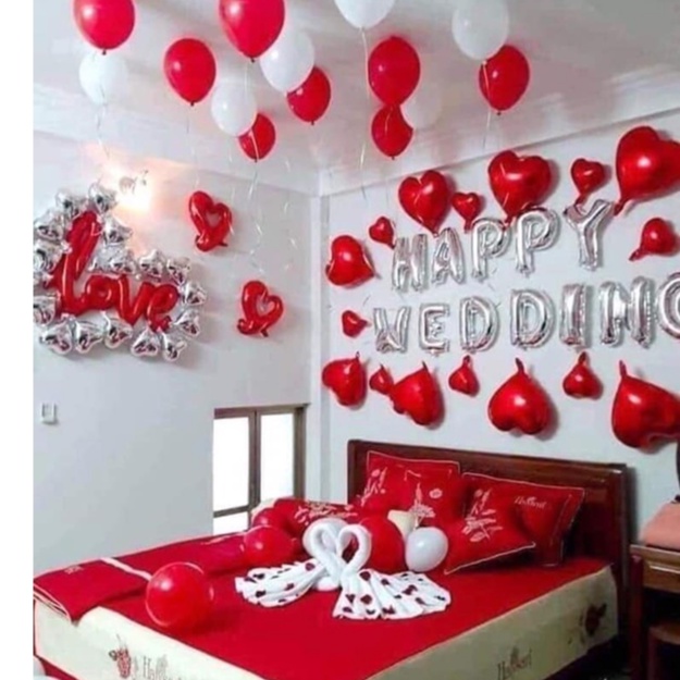 Tặng 100 Cánh Hoa Hồng Sét 4 Khăn Tắm Trắng Gấp Thiên Nga Trang Trí Phòng Cưới