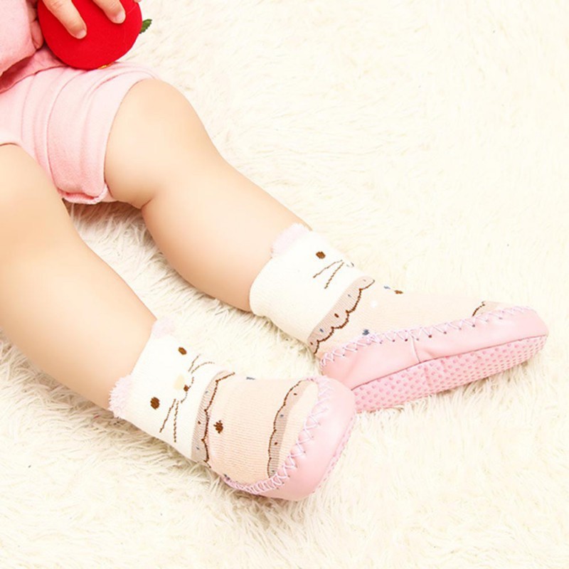 Đôi vớ cotton chống trượt kiểu dáng dễ thương dành cho các bé