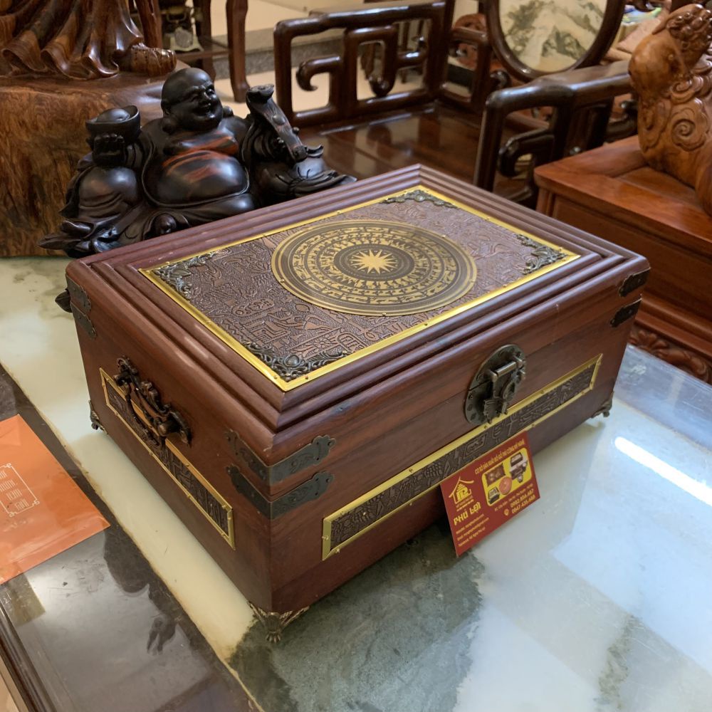 Hộp đựng gia phả cao cấp mặt trống đồng gỗ cẩm lai