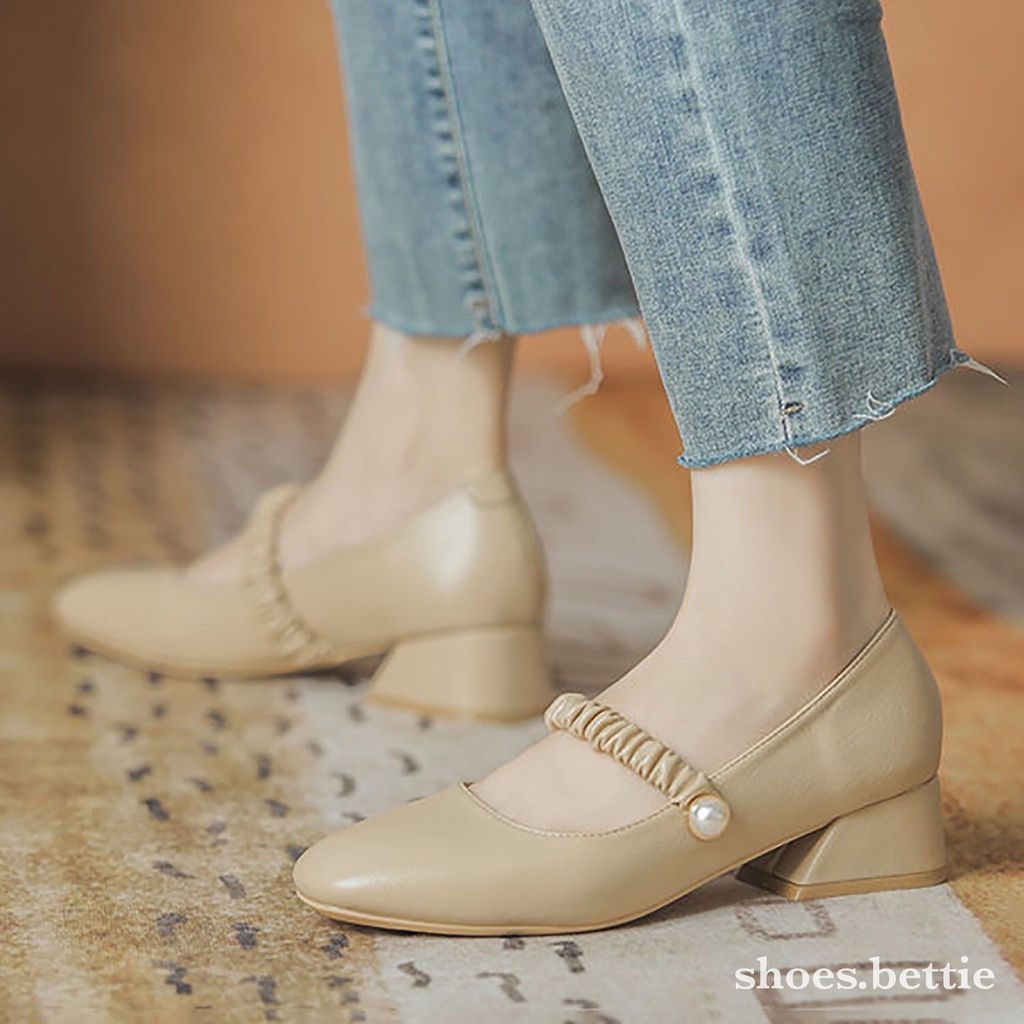 Giày nữ Mary Jane quai nhăn đính cúc giả ngọc trai