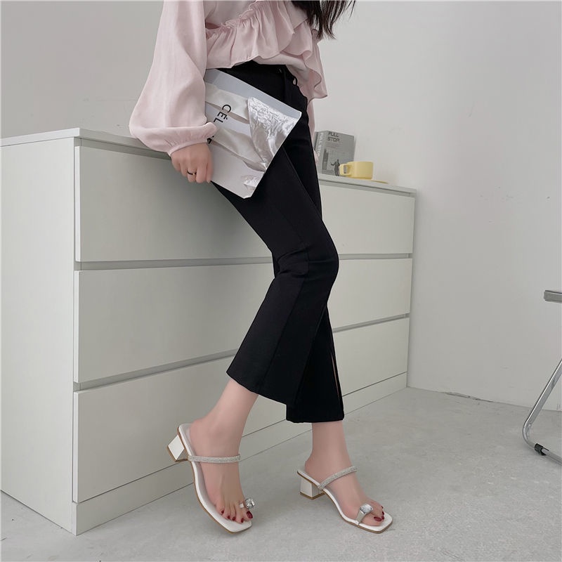 Dép Sandal Đế Dày Hở Ngón Đính Đá Phong Cách Mùa Hè Mới Dành Cho Nữ Dễ Phối Đồ