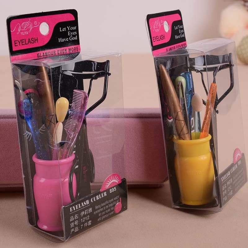 Bộ dụng cụ trang điểm 7 món,,,