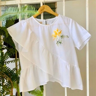 Áo tà chéo thêu tay vải linen