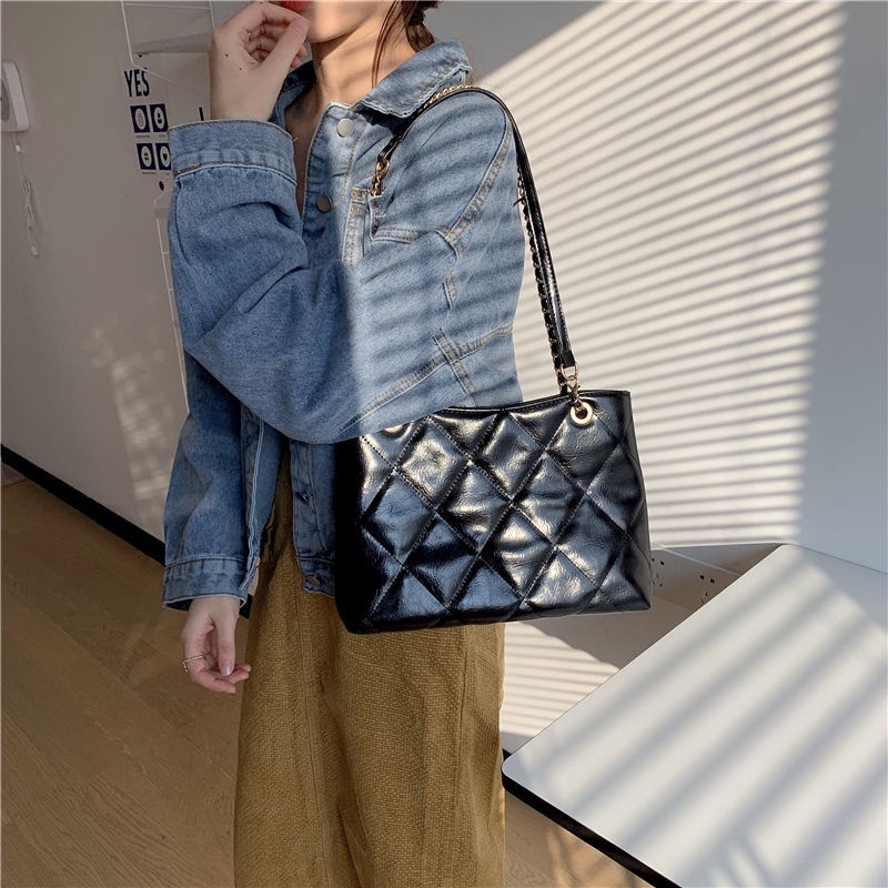 Kết Cấu Da Cừu Giả Cao Cấp!Túi Xách Phối Dây Xích Thiết Kế Cá Tính Thời Trang