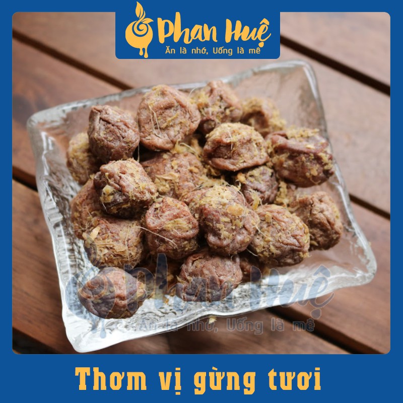 Ô mai xí muội mơ gừng chua mặn ngọt Phan Huệ hộp 500g. Vị gừng chua mặn ngọt. Ngậm ho, giảm rát họng. Đặc sản Hà Nội.