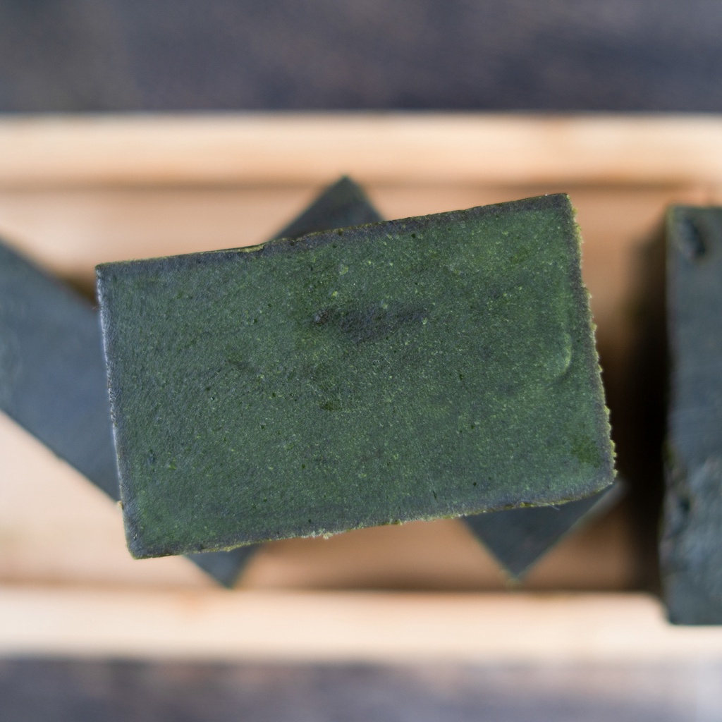 Xà Phòng Lá Bấn - Hỗ Trợ Giảm Viêm Da Cơ Địa Giảm Mụn Lưng Hiệu Quả - HEYP SOAP