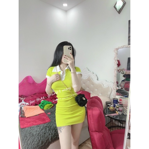 ĐẦM BODY GÂN CỔ BẺ PHỐI MÀU TAY NGẮN
