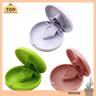 Hộp đựng thuốc hình tròn có dụng cụ bẻ viên thuốc tiện dụng