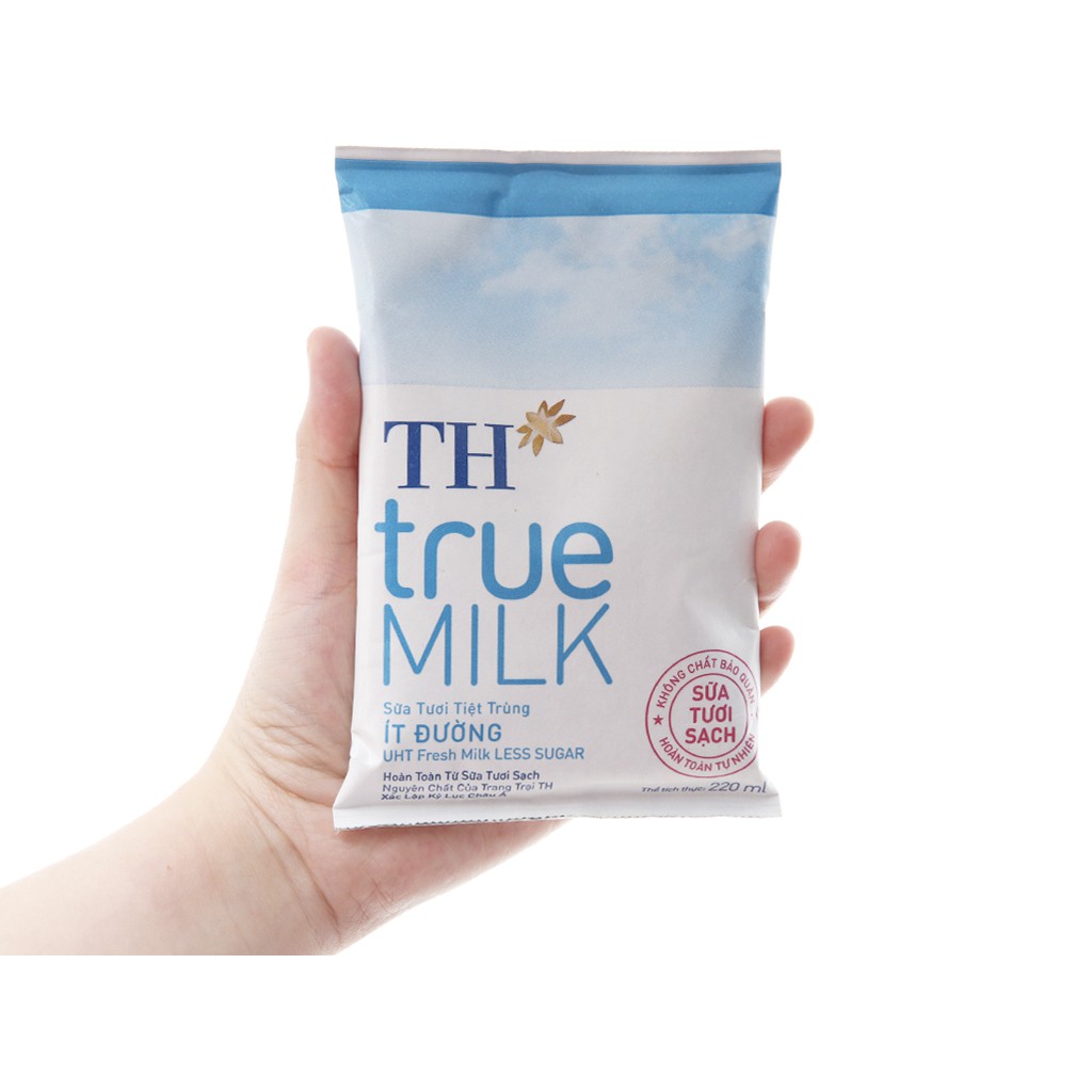 Thùng 48 bịch sữa tươi tiệt trùng Ít đường TH True Milk 220ml/bịch