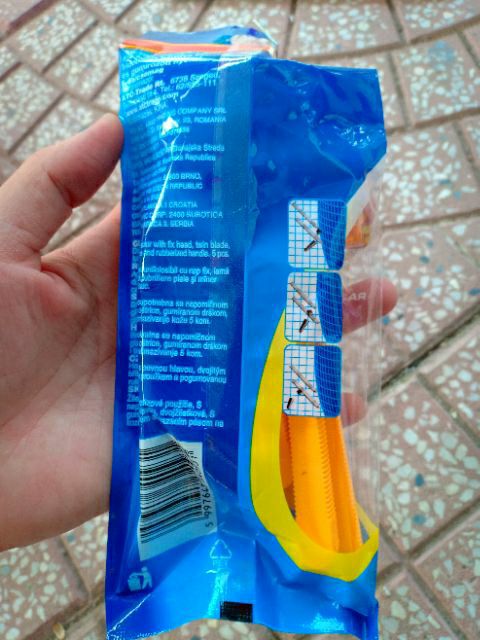 Combo 5 cạo râu vàng.