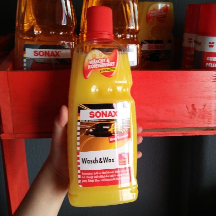 Nước rửa xe Sonax ô tô xe máy siêu bóng 2:1 SONAX Wash & Wax (Rửa & Wax bóng sơn) 1000ml SonaxSonax313341