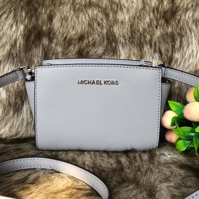 Túi đeo chéo nữ micheal kors