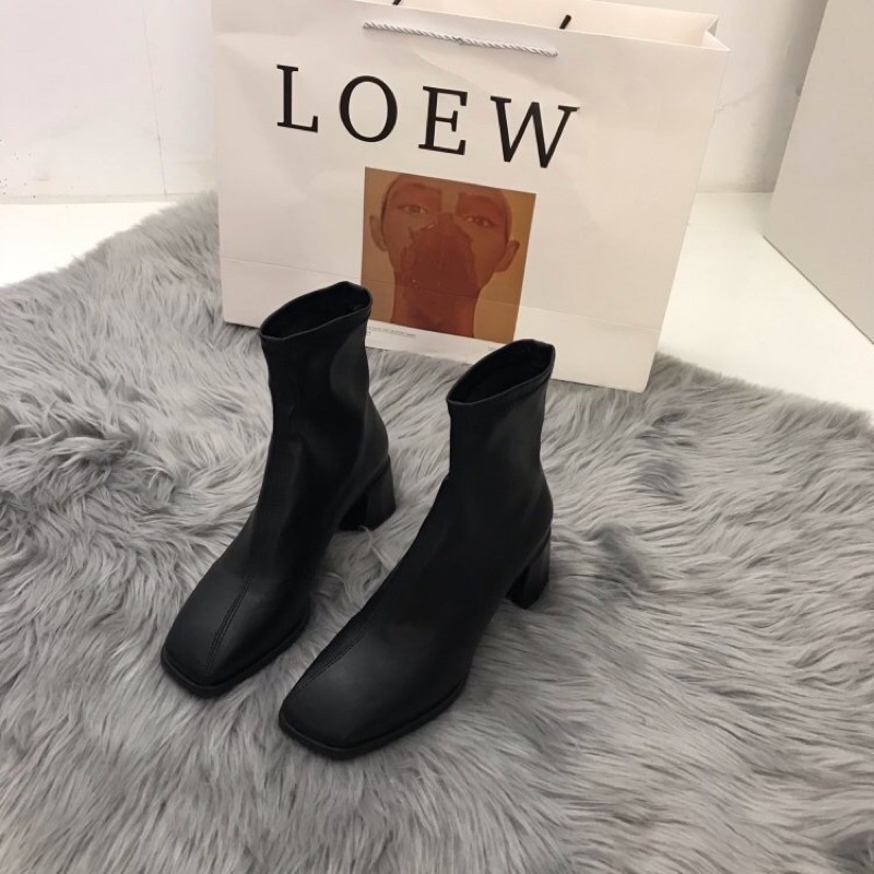 Boots nữ Bốt nhăn nhún chun gân giữa da bóng gót vuông mũi vuông cao gót 6 phân cao cấp mã 2169