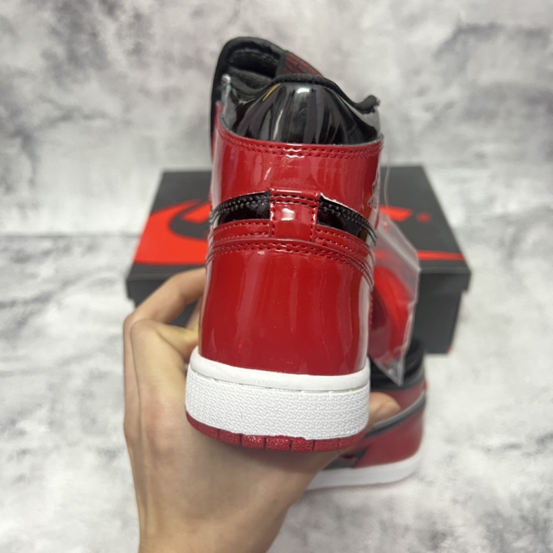 [KELLY SNEAKERS] Giày Sneaker Jordan 1 High Retro Patent Bred Holiday 2021 - Bản Cao Cấp(Ảnh Thật + Hàng Sẵn)