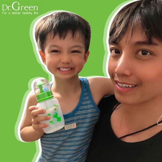 Bình rửa mũi Dr.Green Kids ( Combo khuyến mãi 1 bình + 60 gói muối cho bé)