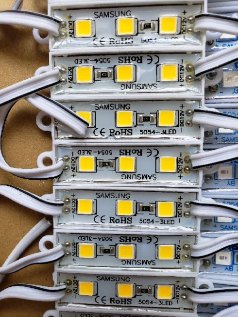 Vỉ led quảng cáo, led hắt 3 bóng điện áp 12V chip 5054 size 7211/ 4512/ 3609
