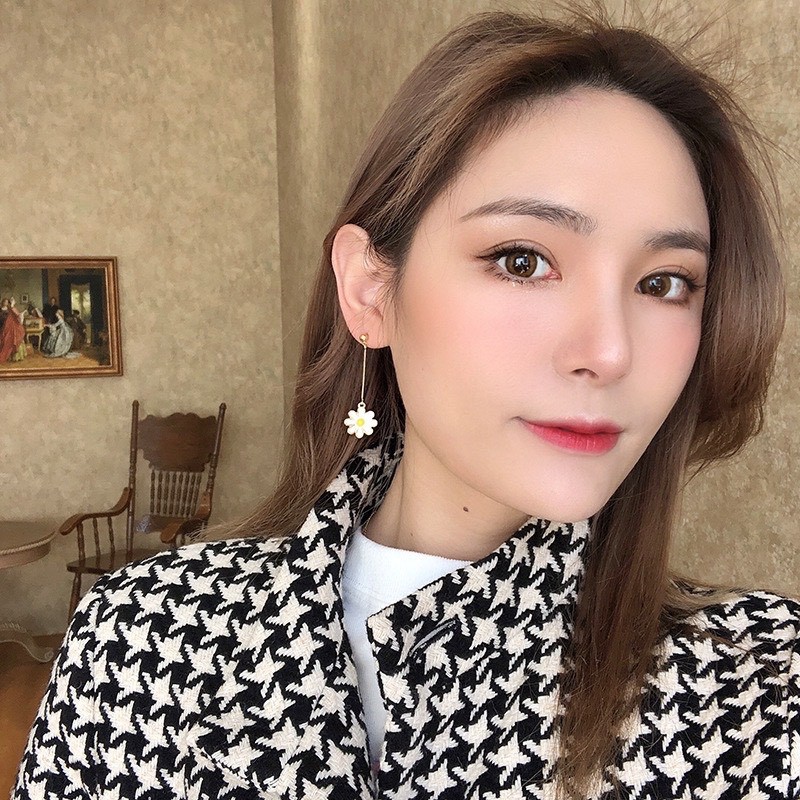 Khuyên Tai Hoa Cúc Cực Xinh