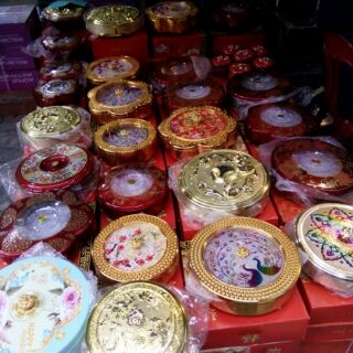 Hộp đựng mứt bịt đồng gỗ hương