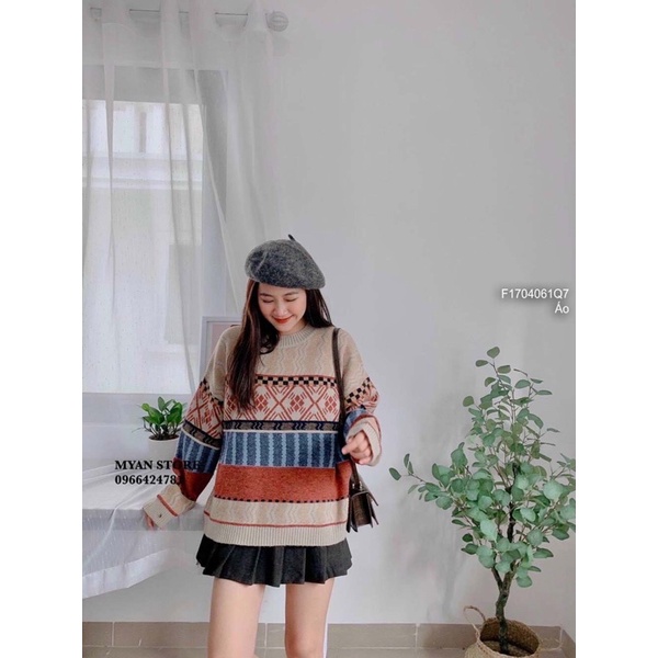 Áo len tay dài thổ cẩm