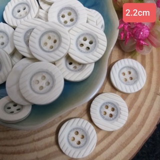 Nút nhựa , size từ 20mm đến26mm